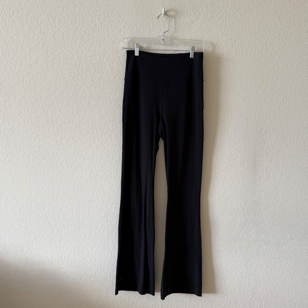 Lululemon Groove Super-High-Rise Flared Pant Nulu Black, Size: 8